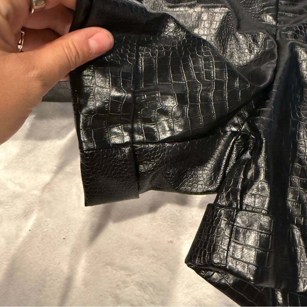Black Faux Leather Women Shorts - Picture 3 of 6